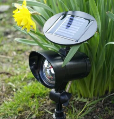 Zahradní LED Solární reflektor Garth se 3 LED diodami