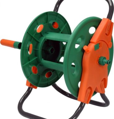 Stojan navíjecí na zahradní hadici