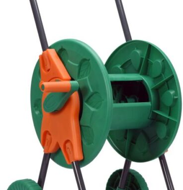 Stojan navíjecí na zahradní hadici s kolečky