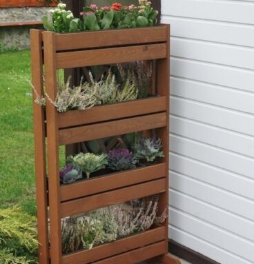 Stojan dřevěný na květináče - 125 x 55 x 40 cm